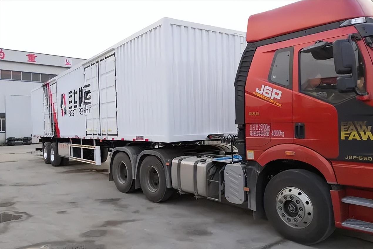 超长超宽又超高这些违规的集装箱半挂是如何通过年审的