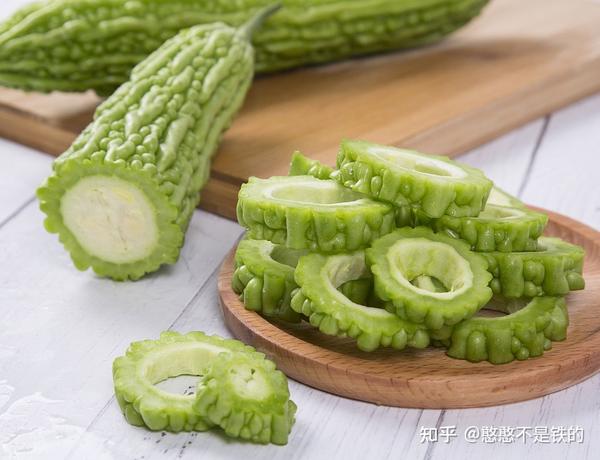 痛风高尿酸的人群要多吃这4种蔬菜,帮你把尿酸排出来!