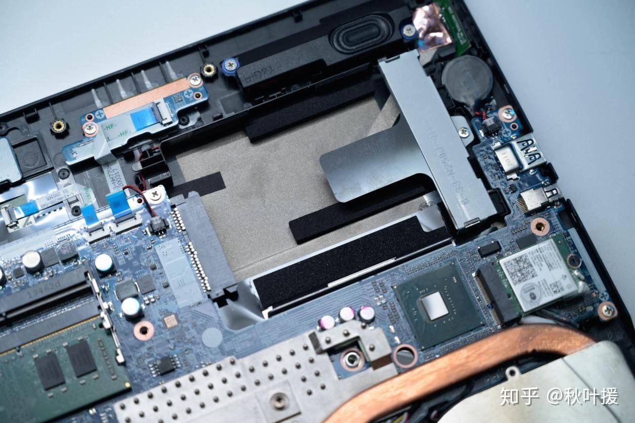 雷神911plus2代轻薄游戏本游戏之余生产力