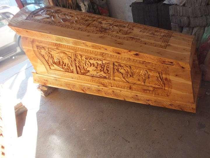 放样曲面做棺材盖板的方法