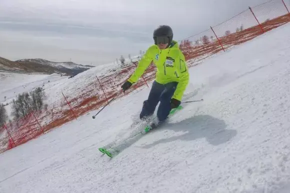 华体会- 华体会体育官方网站- 华体会体育APP下载2025年滑雪设备和服装的发展趋势