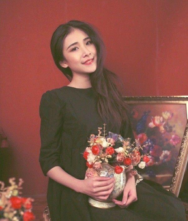 刘美彤气质优雅写真_女神靓图 - 知乎