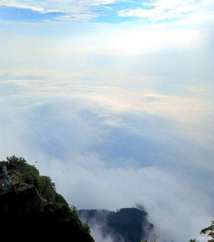 云若覆衣迎日出,峰腾云海作舟浮,分享高尔夫·嘉旅