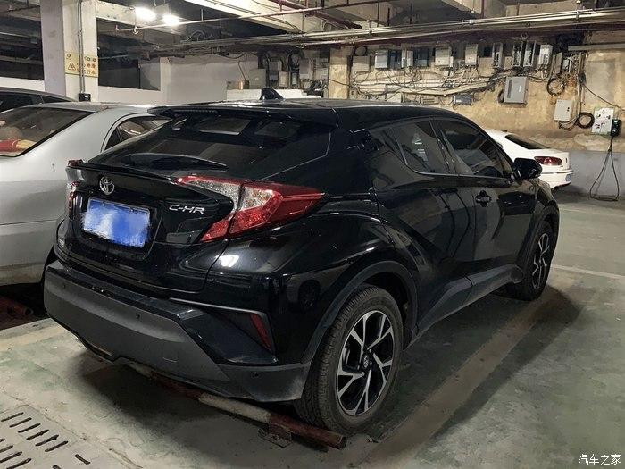 魅力十足喜提黑色领先丰田chr分享一下