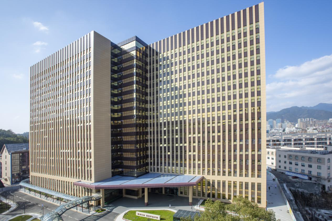 探访大山深处的中国最美医院 - 知乎