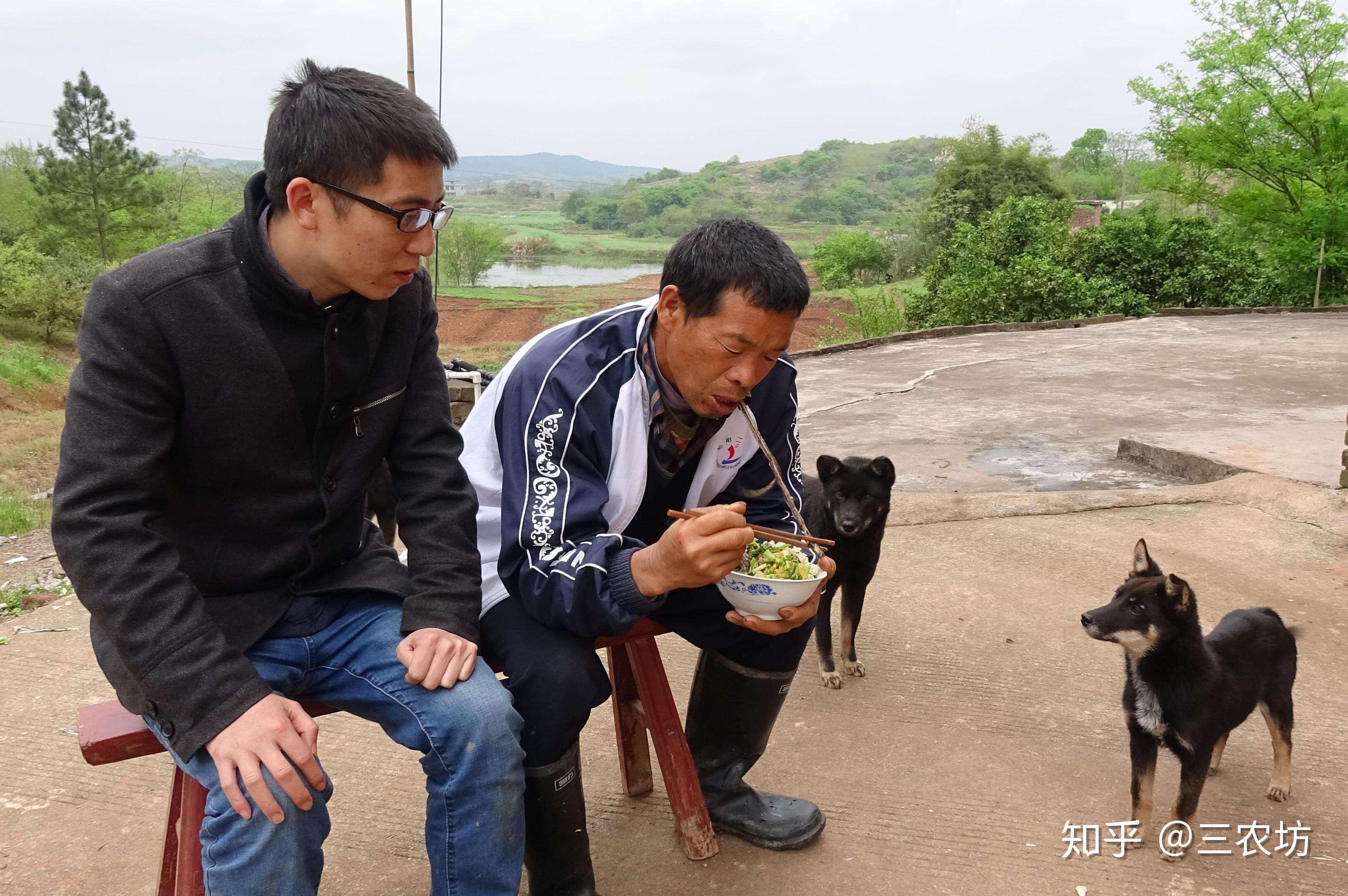 农村兴起穷光荣风气有农民5年前就是穷人现在还是为啥