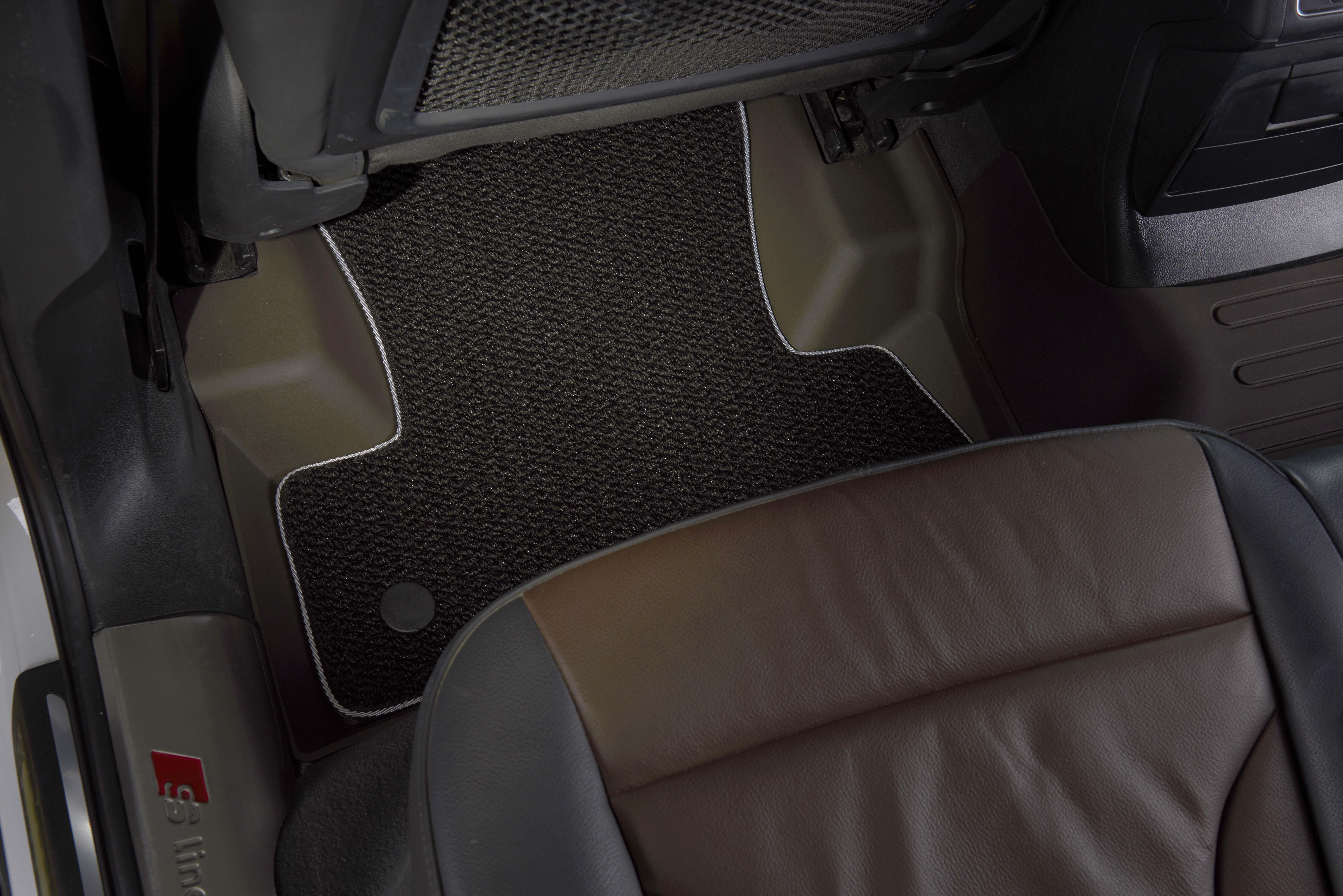 奥迪q5脚垫装车效果