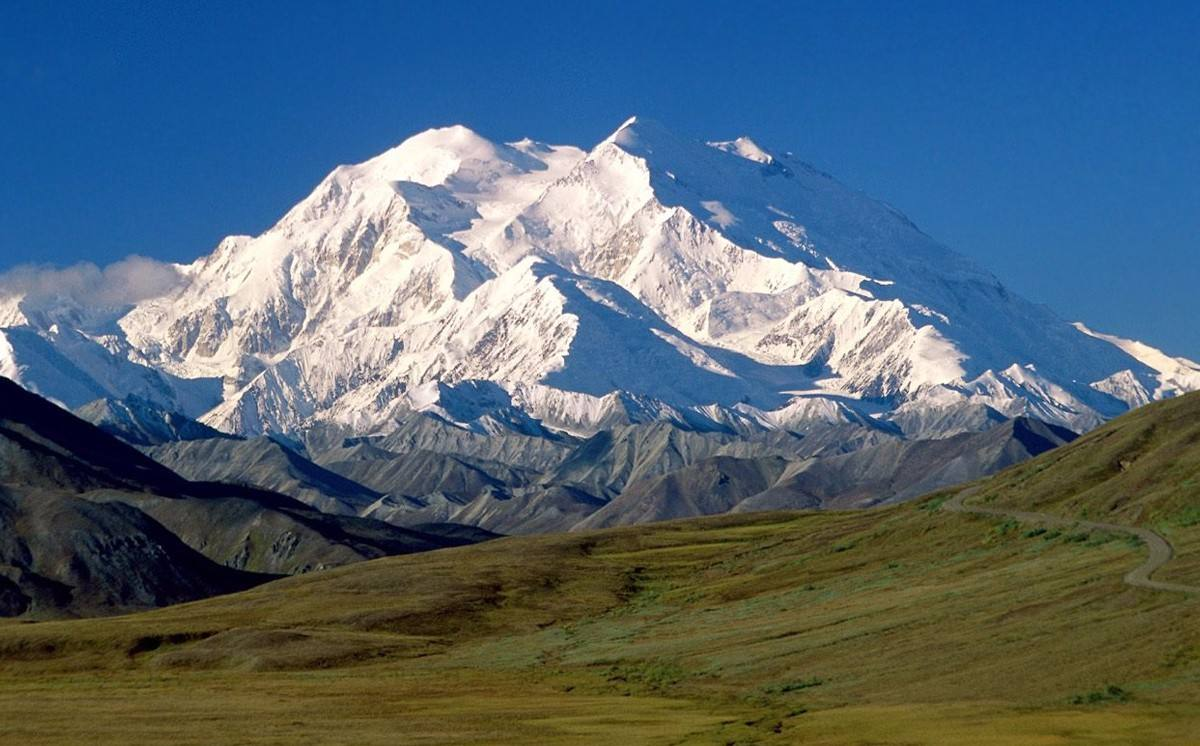 世界最长山脉图片
