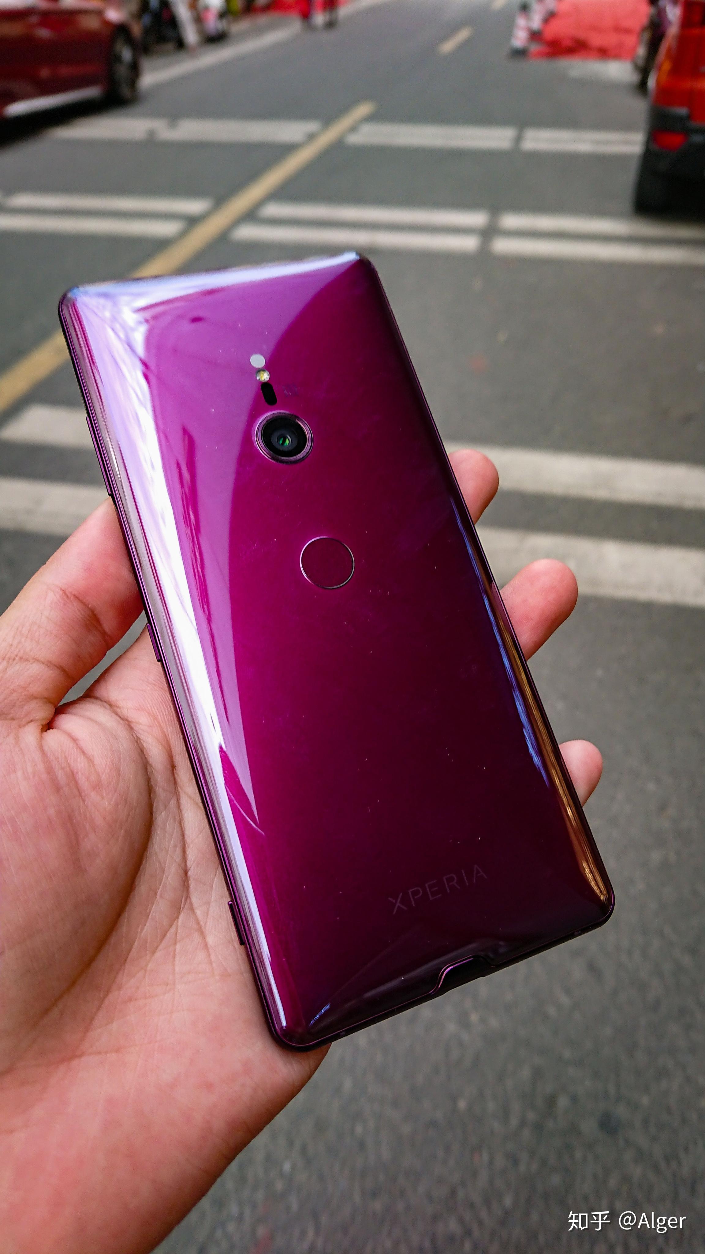 sony xz3 一块波尔多红色的小镜子,百变,迷人! - 知乎