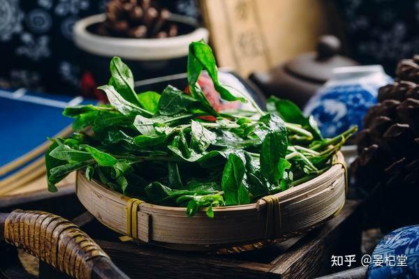 春季时令面食:枸杞芽煎蛋 - 知乎