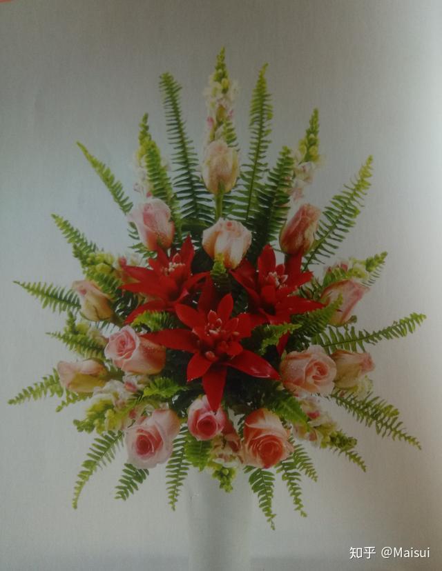 麦穗花艺直立椭圆型插花