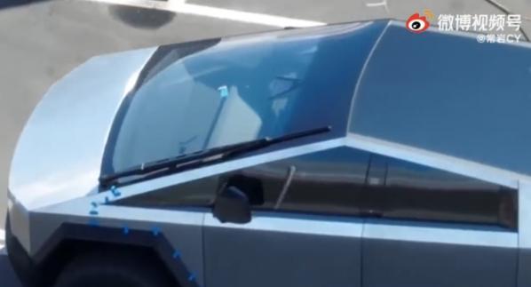 特斯拉Cybertruck量产版完整亮相！巨大的雨刮器亮了 - 知乎