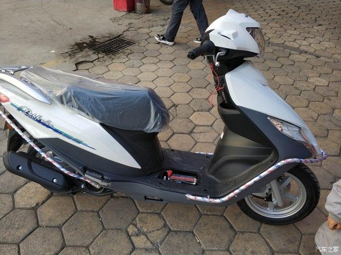 终提口水车,白色高配铃木uu125t-2 - 知乎