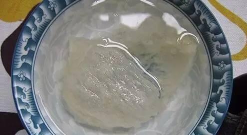 燕窝这么珍贵泡发的水可以留着吗