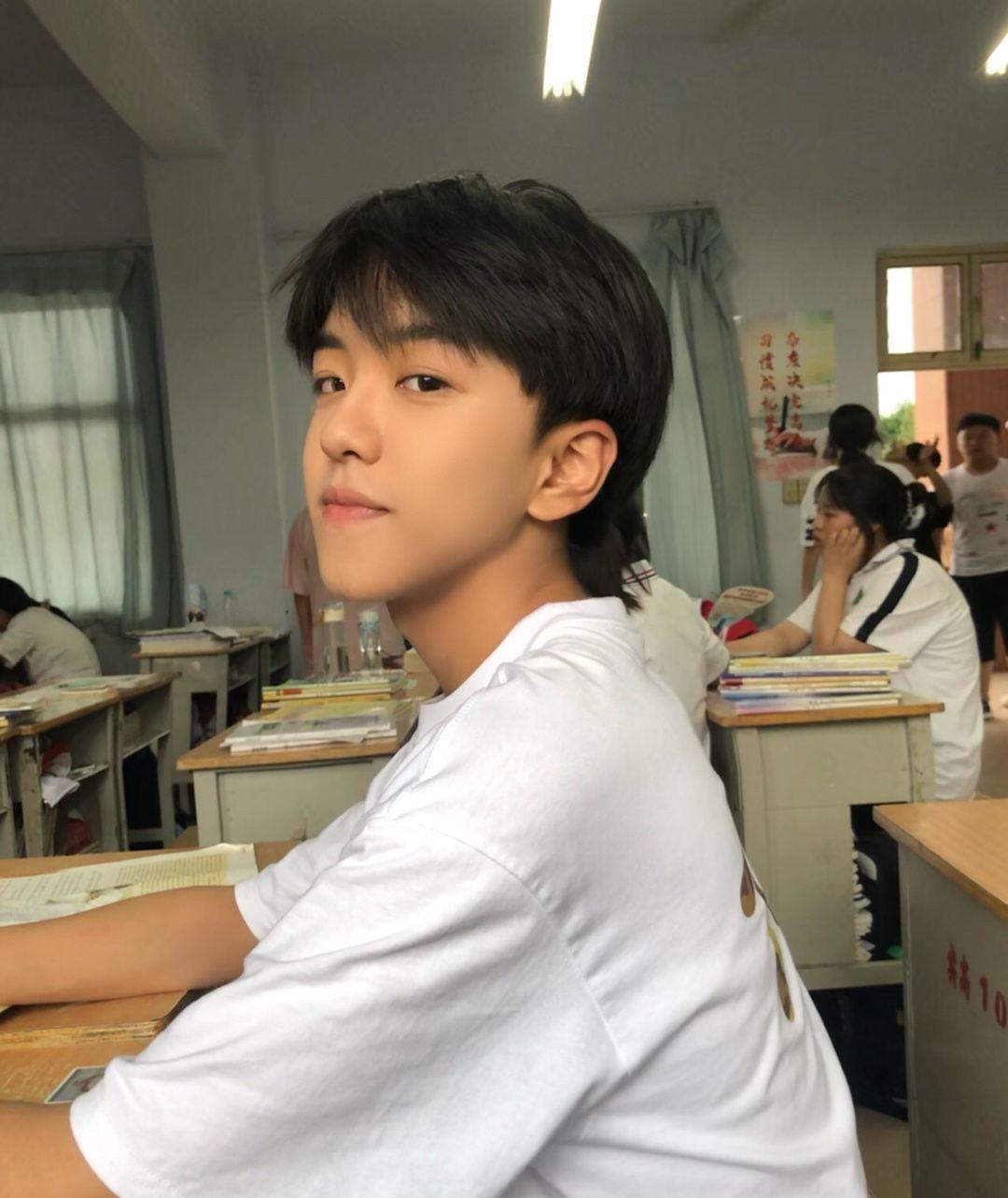 可以看看你们见过的素人帅哥吗? - 知乎