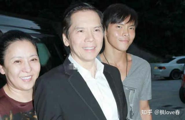 向氏集团的黑道往事向华强向华胜才是真正的识时务者