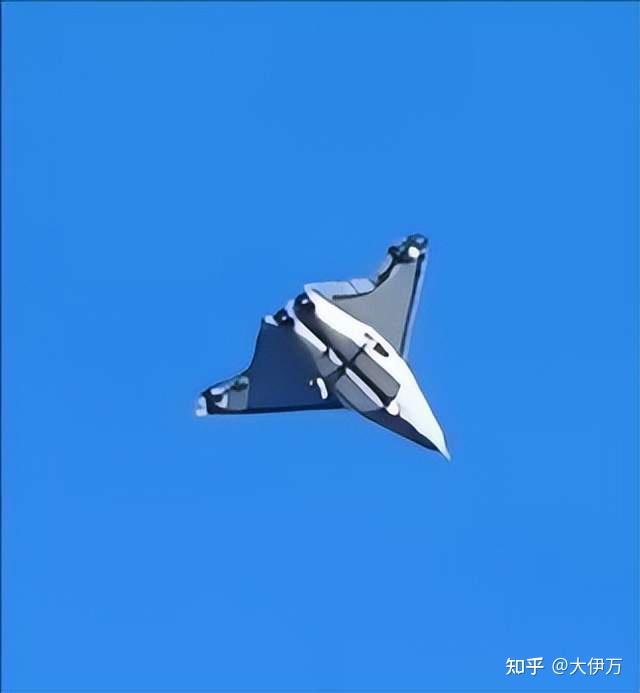 歼-20都可以下岗了？比歼-36更神秘的北六代性能如何？ - 知乎