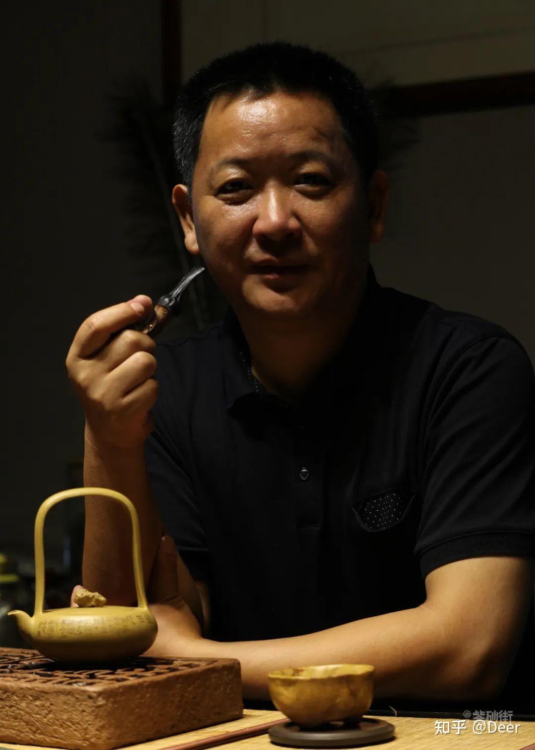 宜兴紫砂壶大师范伟群名门伟匠卓尔不群守艺人