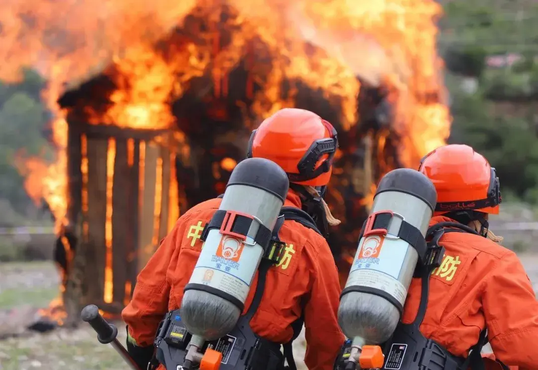 水域救援——铸就水上尖兵自驻地进入汛期以来,迭部地区降雨逐渐增多