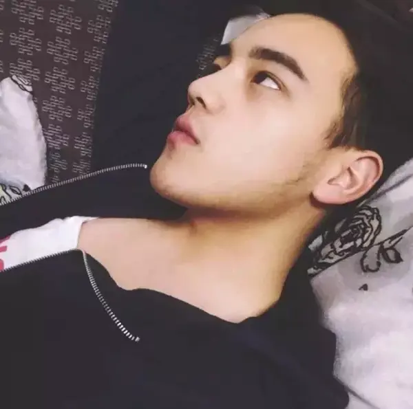 男生阳光一点的微信头像(优选16张)