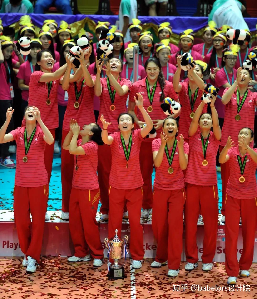 中国女排,44年汗血《夺冠》路,熠熠生辉,永不褪色!