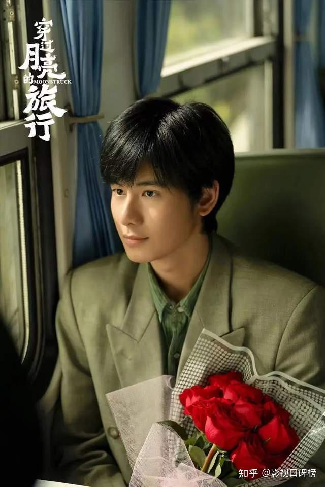 演技在线!张子枫胡先煦饰演新婚燕尔小夫妻,演绎纯爱异地恋