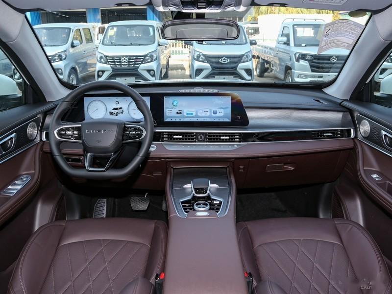 奇瑞瑞虎8plus冠军版正式上市售12491459万元