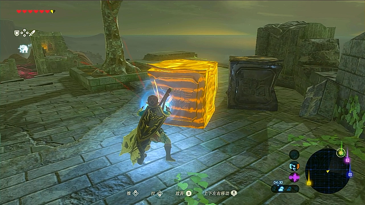 不过随着当啷一声,铁箱子滚到山脚下变成了 5 卢比…猪猪叹气继续探索