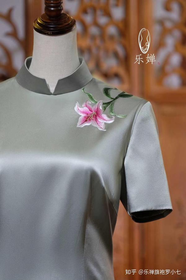 一袭蜀绣旗袍惊艳整个世界