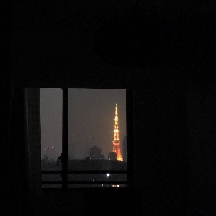 咖啡馆文案朋友圈配文 v2-dc40900db1d8455a4bd2453cf4625c36_r.jpg