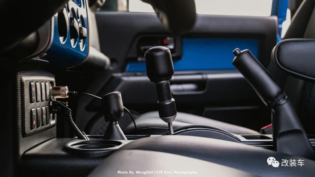 玩越野还得看它！丰田FJ酷路泽尽显猛男真本色-丰田fj酷路泽易车网