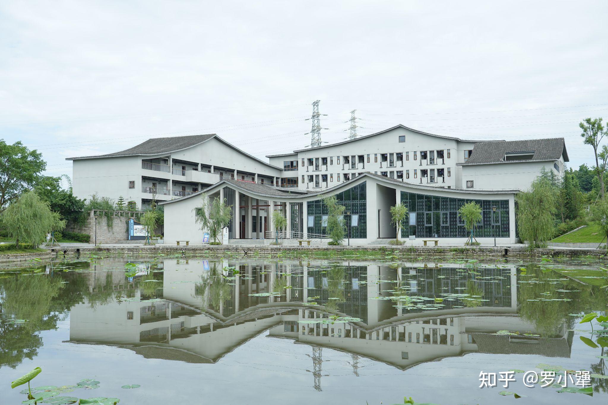 重庆皇家移通学院图片