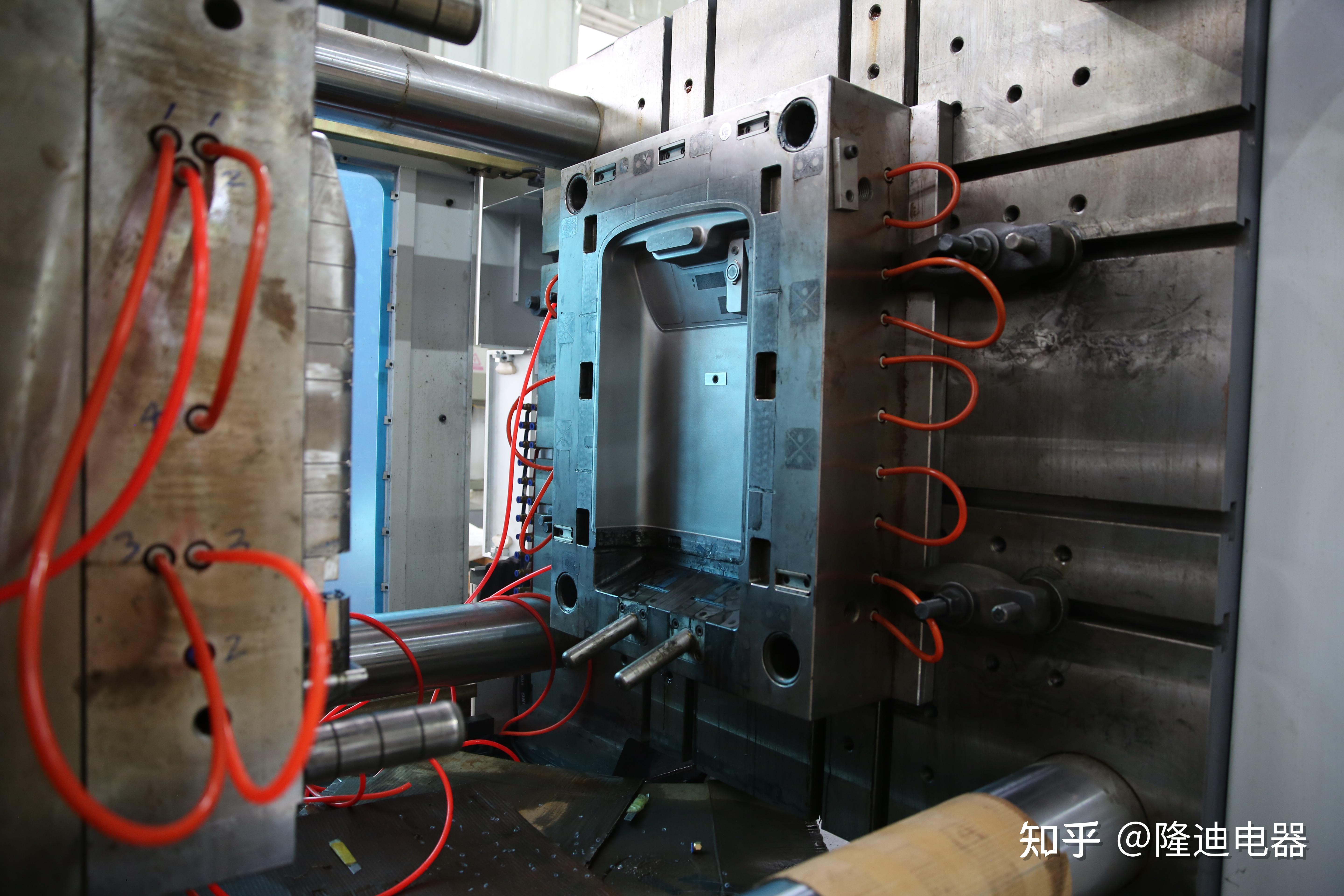 你知道注塑模具的主要构成吗? - 知乎