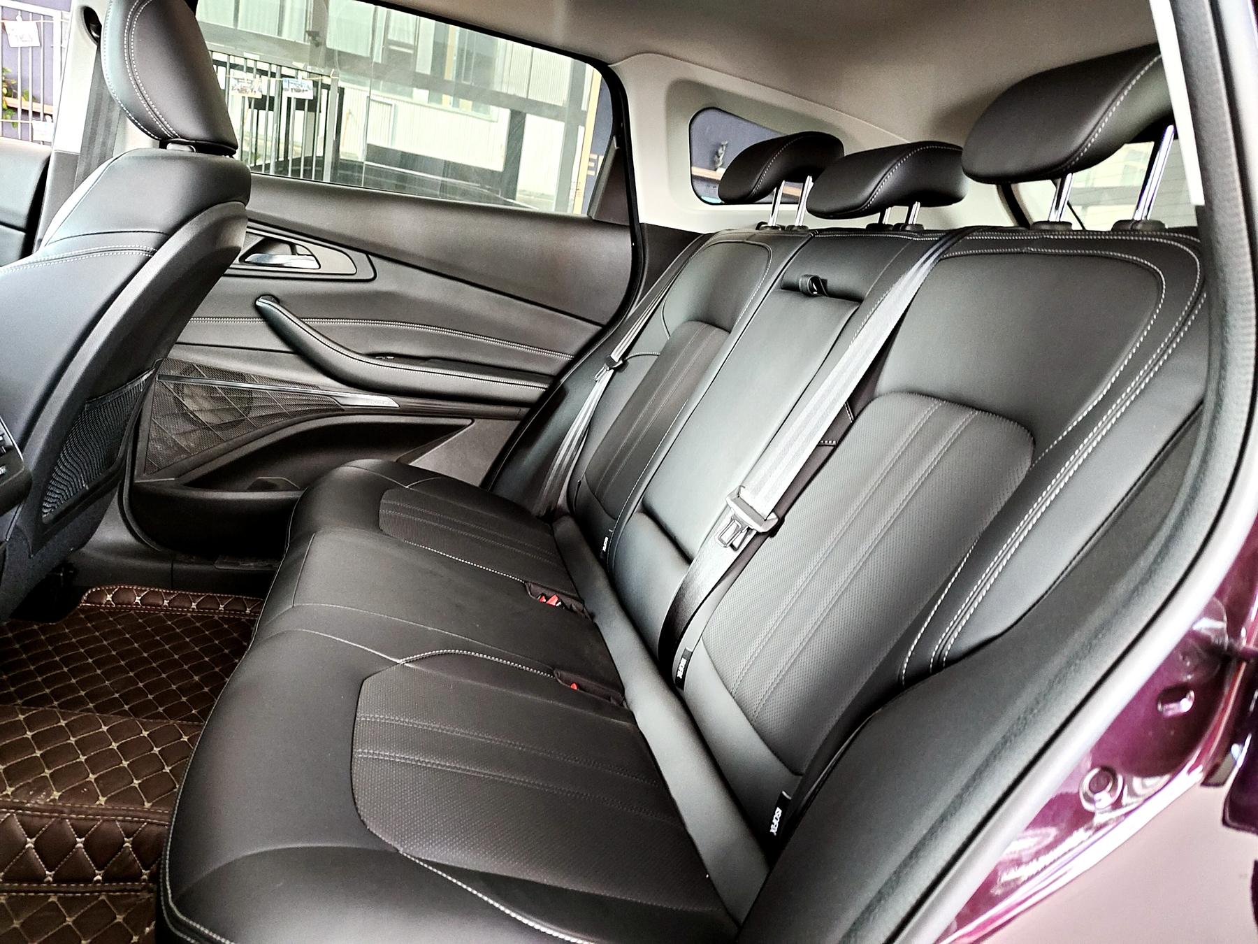 16t榨出197马力星途txl到店实拍后排空间足够大