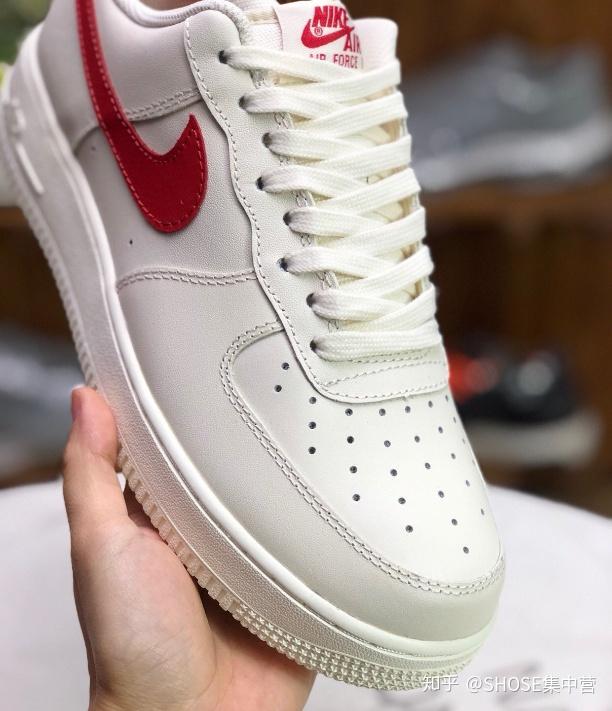 airforce107空军一号af1奶白红勾板鞋