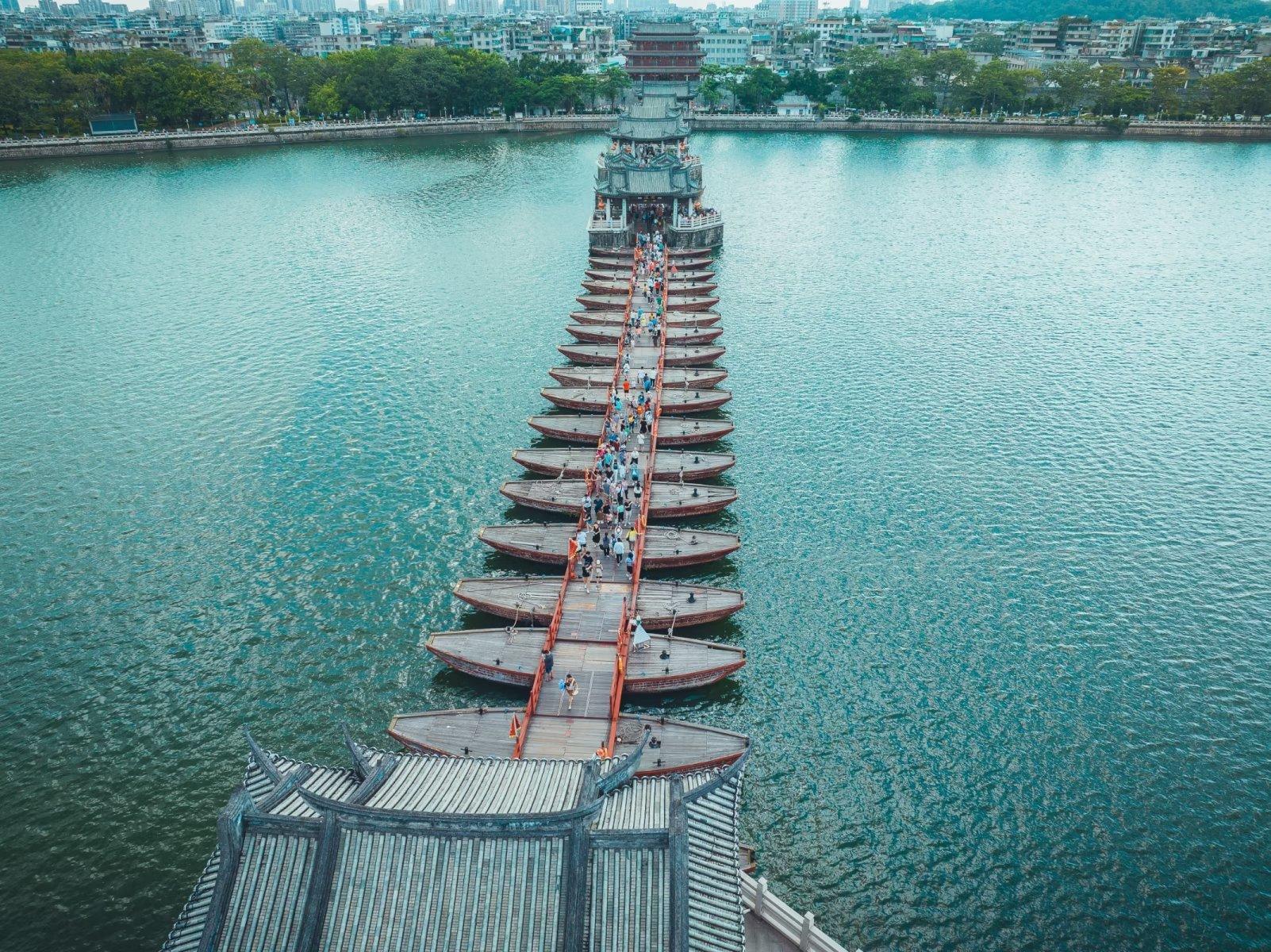 中国有座神奇的古桥,白天正常通行晚上断成两截,开开合合800多年 - 知乎