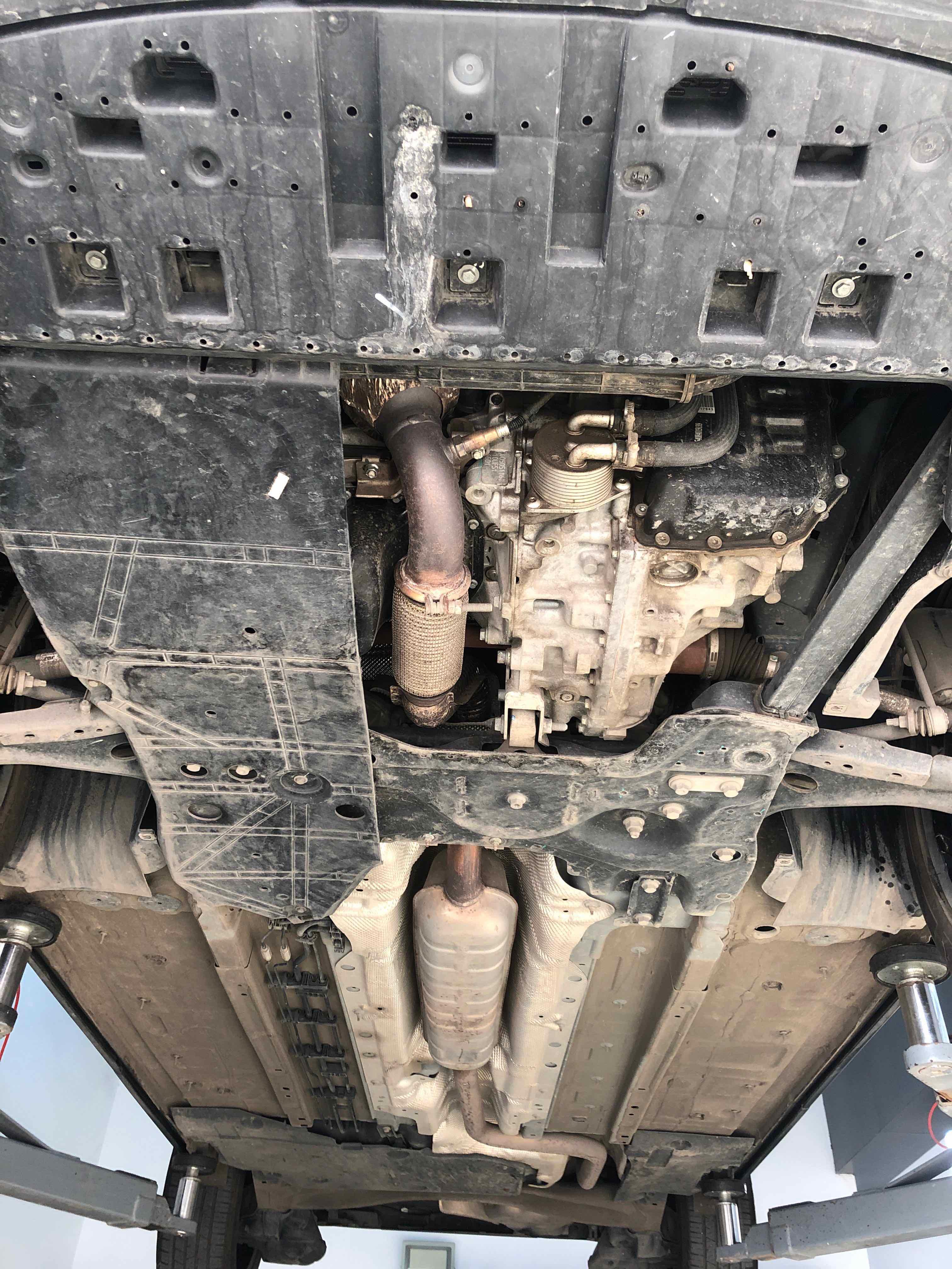 王者驾临这辆才开3年的标致5008gt最顶配卖15万值吗