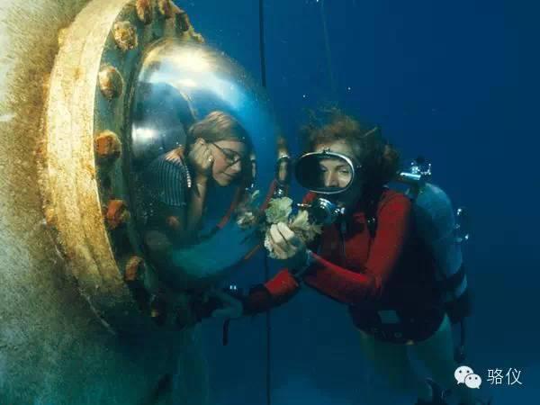世界上潜得最深的女人，7000小时海底传奇- 知乎