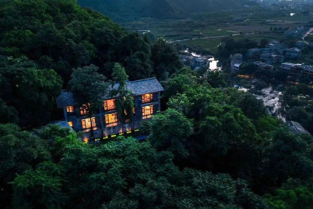 安顺走进21的城市精品民宿推荐云端石头寨