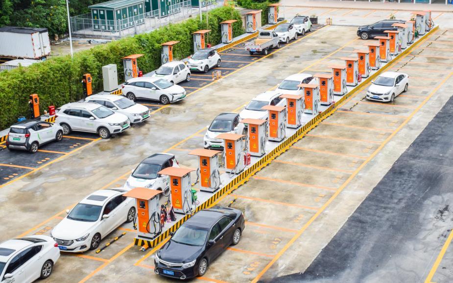 有电价优势,且允许电容增容,能够满足充电场站建设的电容需求.