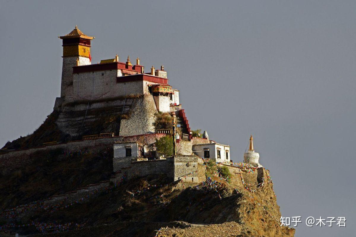 西藏山南藏区史上的第一座宫殿雍布拉康