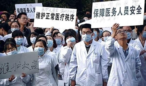 医闹事件,就是一种医生与病人比惨的过程! - 知乎