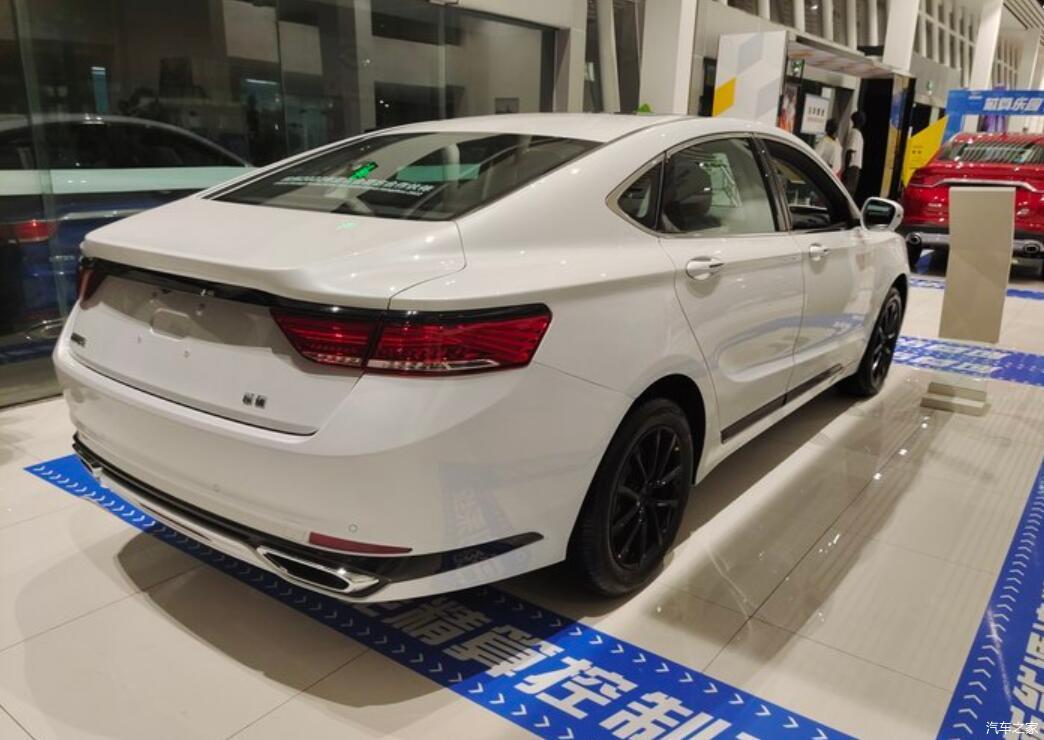 插电混动版价格明显下调2021款吉利博瑞上市售14681838万元