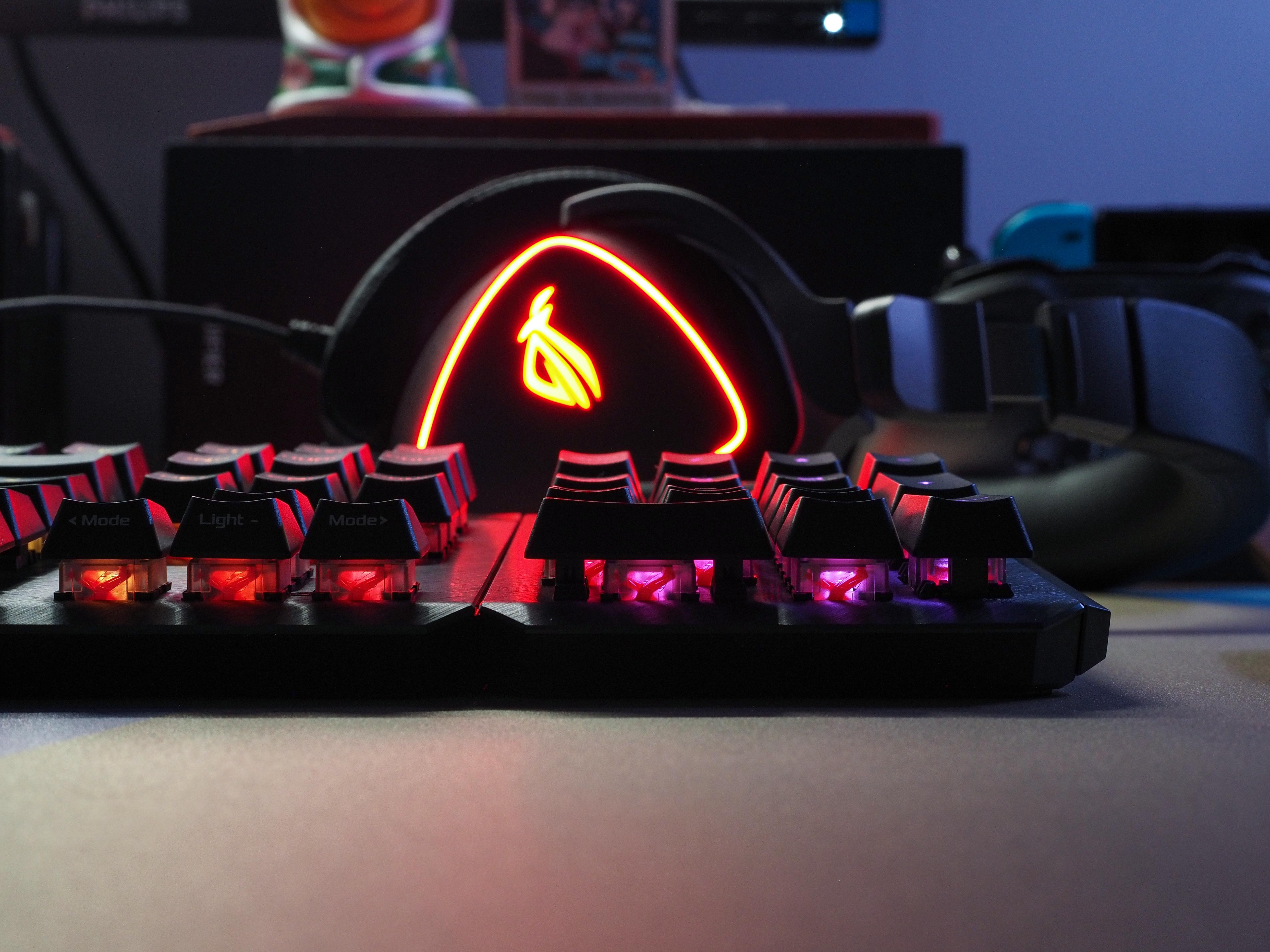 rog龙骑士2代绝佳的质感独特的分离式键盘你能想到的它都有