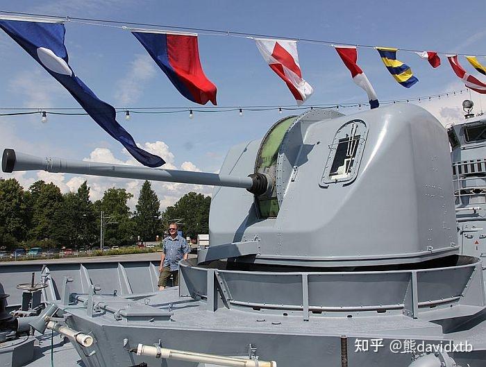 中口径舰炮的中坚boforssak57mk12357mm70倍径快炮