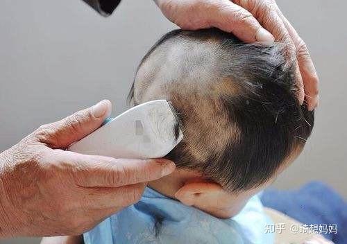 为何宝宝要剃满月头?除了希望娃头发长得好外,这些寓意你知道吗