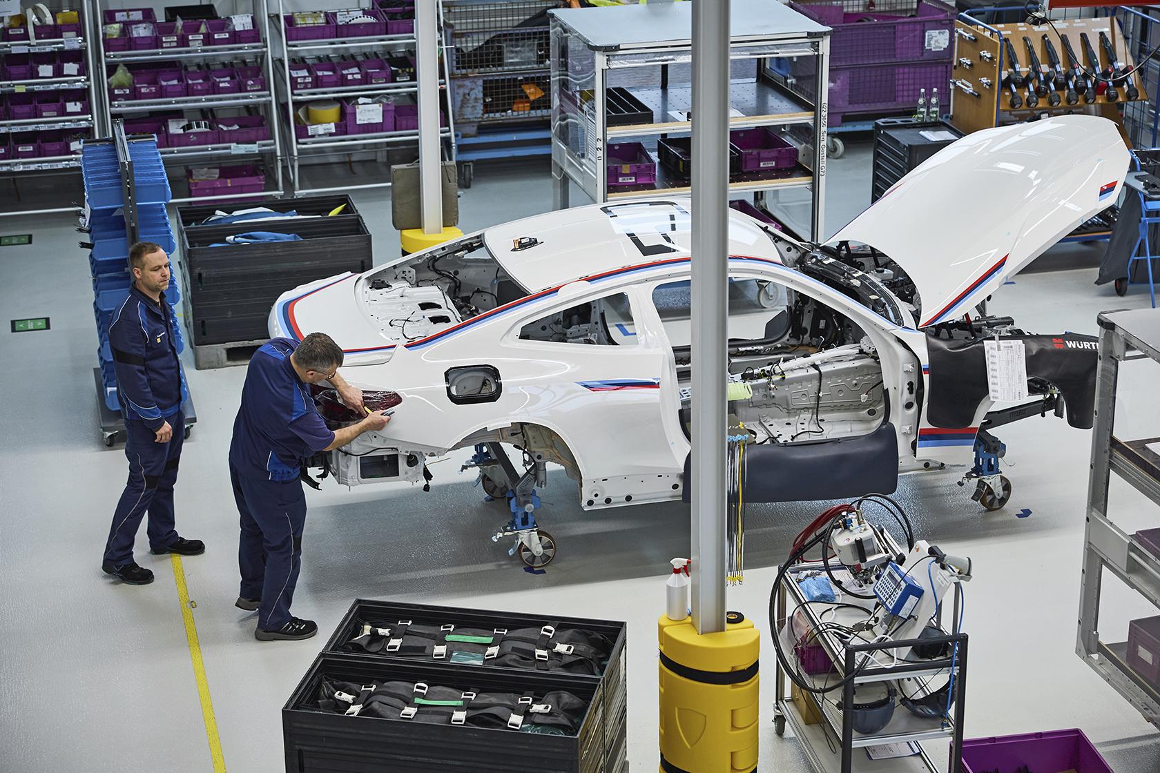 慢工出细活:限量版bmw 3.0 csl的生产