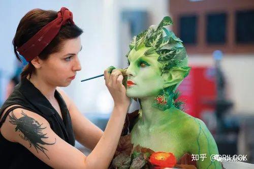 quella对cult片的兴趣让我成为特化师