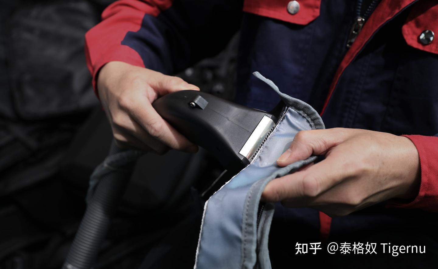 老手师傅 + 智能剪线头机:1 个包剪线头从 5 分钟缩到 1 分钟,品质还没差 - 知乎