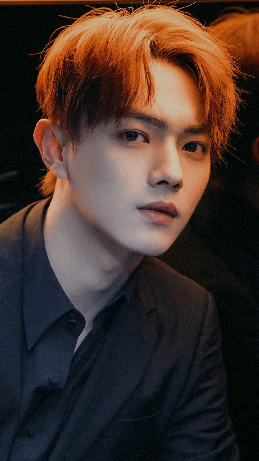 能不能发几张许凯的照片当壁纸的那种最近特别迷他